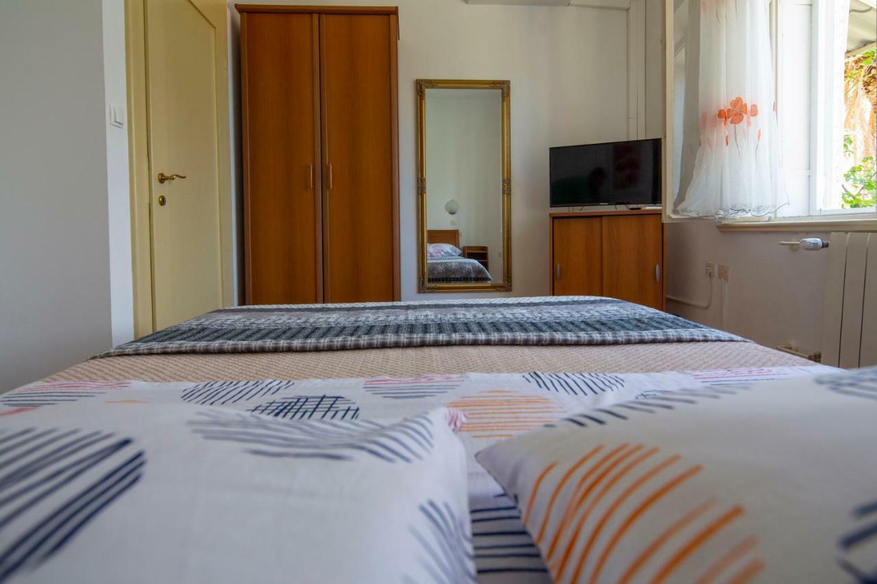 Appartement Vila Niko à Makarska Extérieur photo